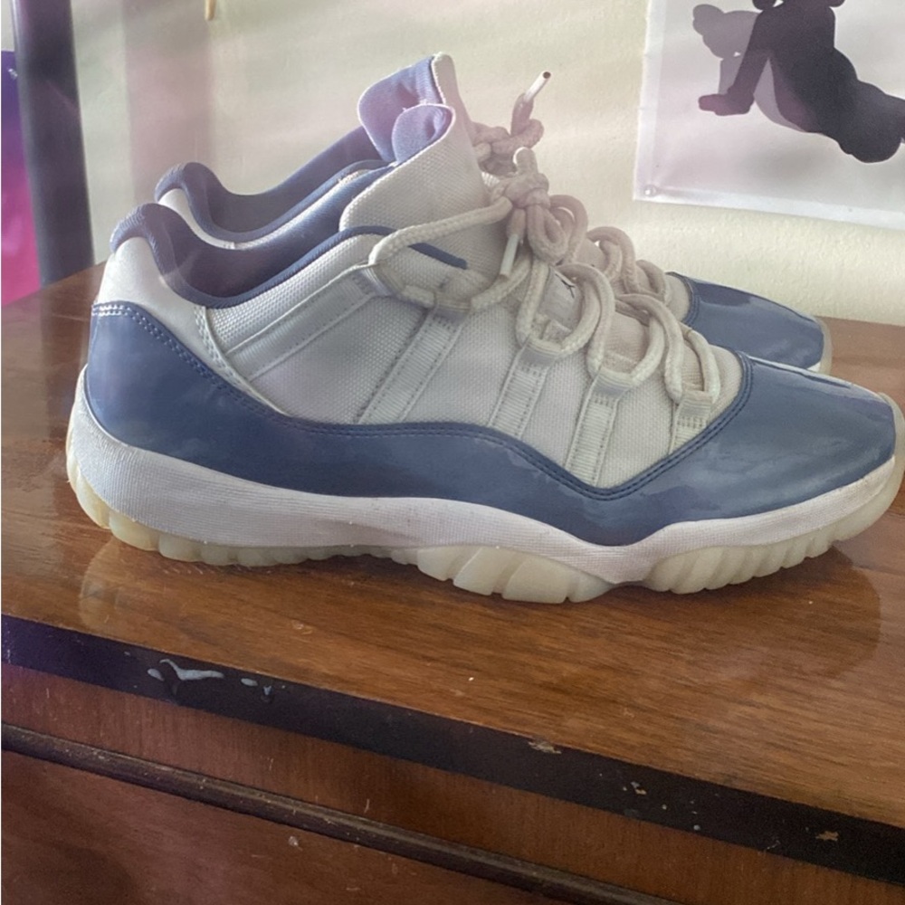 Jordan 11 lows no low ballers in good condition shoe